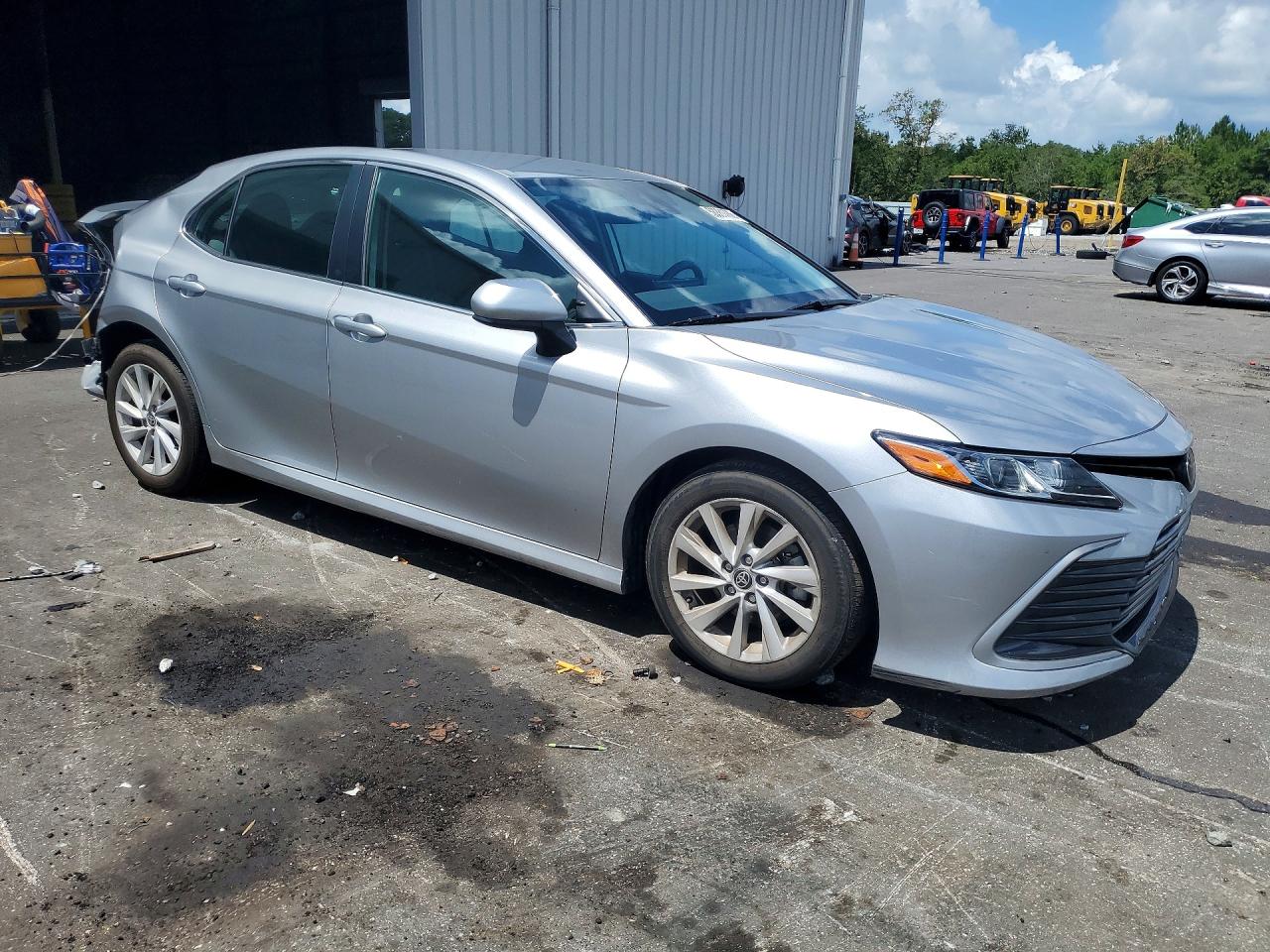 2023 TOYOTA CAMRY