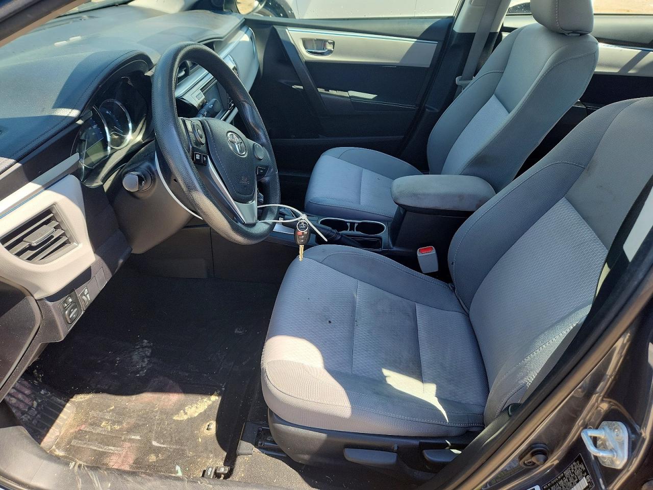 2015 TOYOTA COROLLA