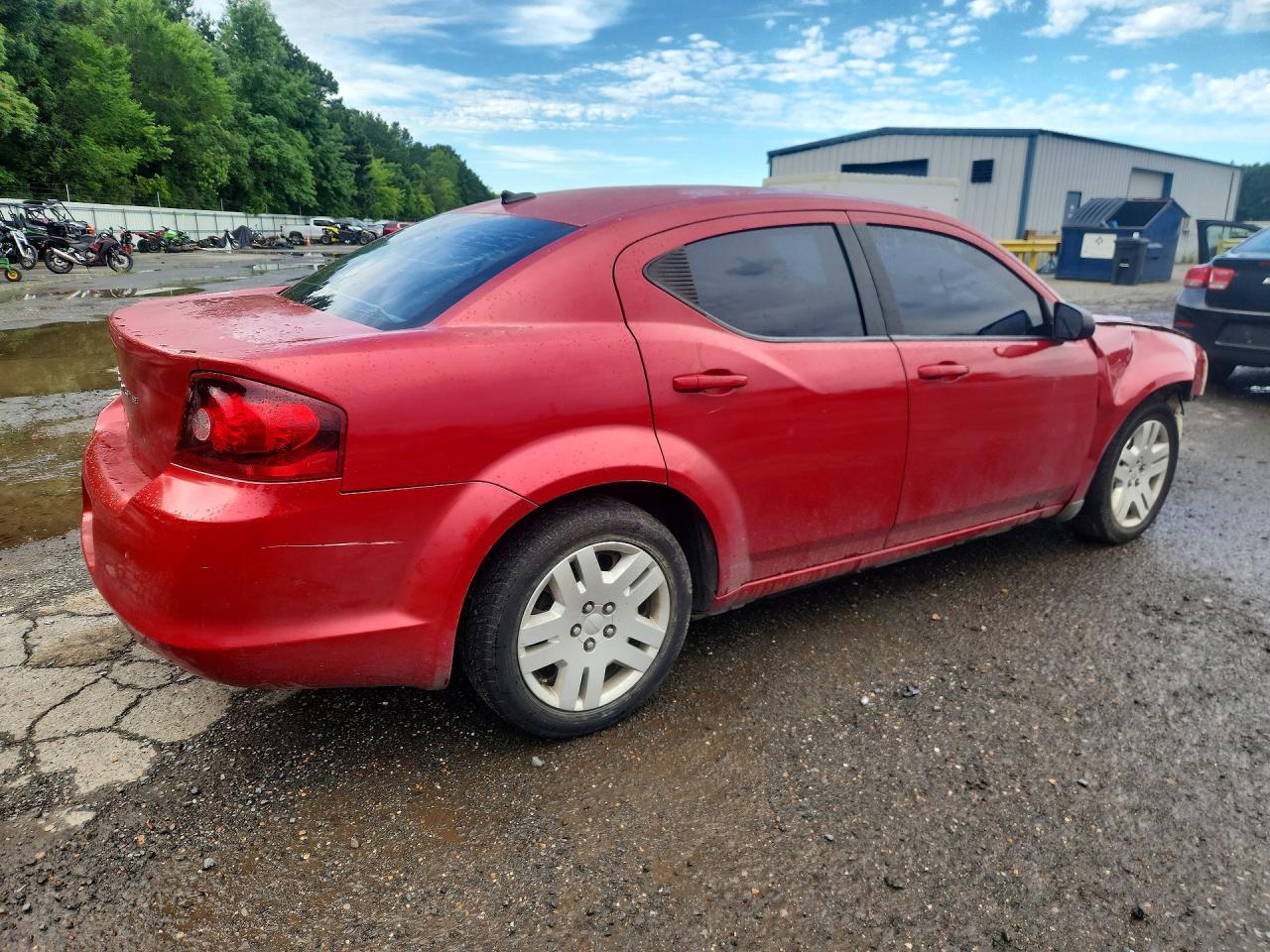 2013 DODGE AVENGER