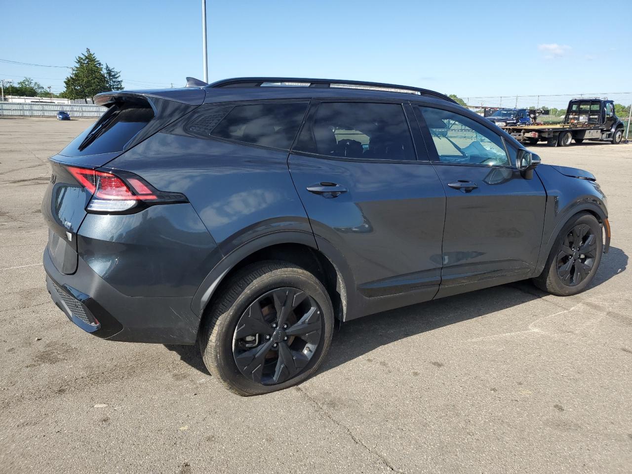 2025 KIA SPORTAGE X
