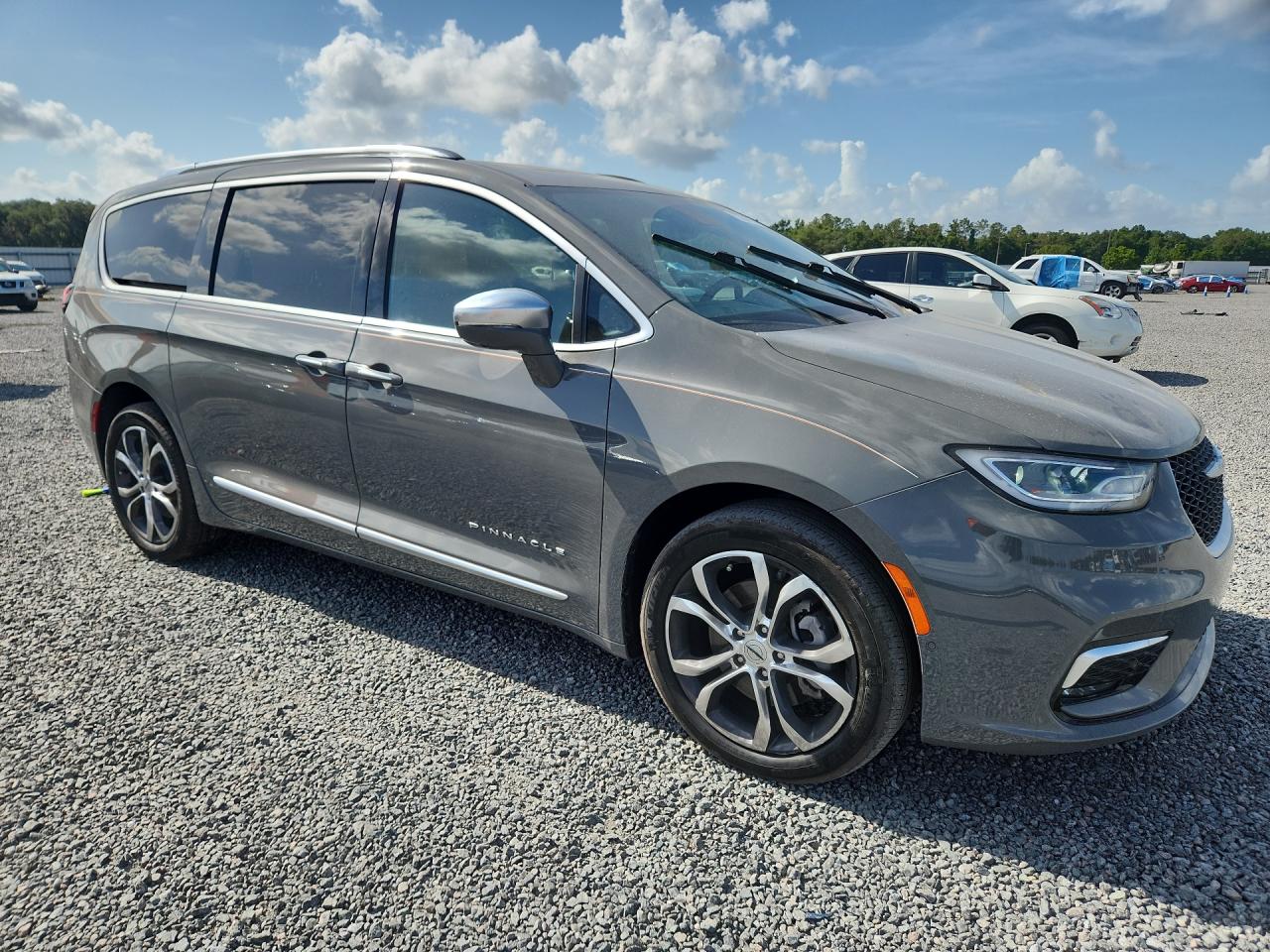 2022 CHRYSLER PACIFICA