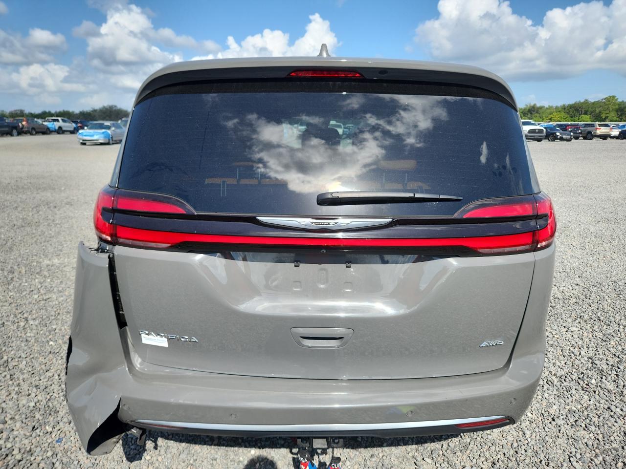 2022 CHRYSLER PACIFICA