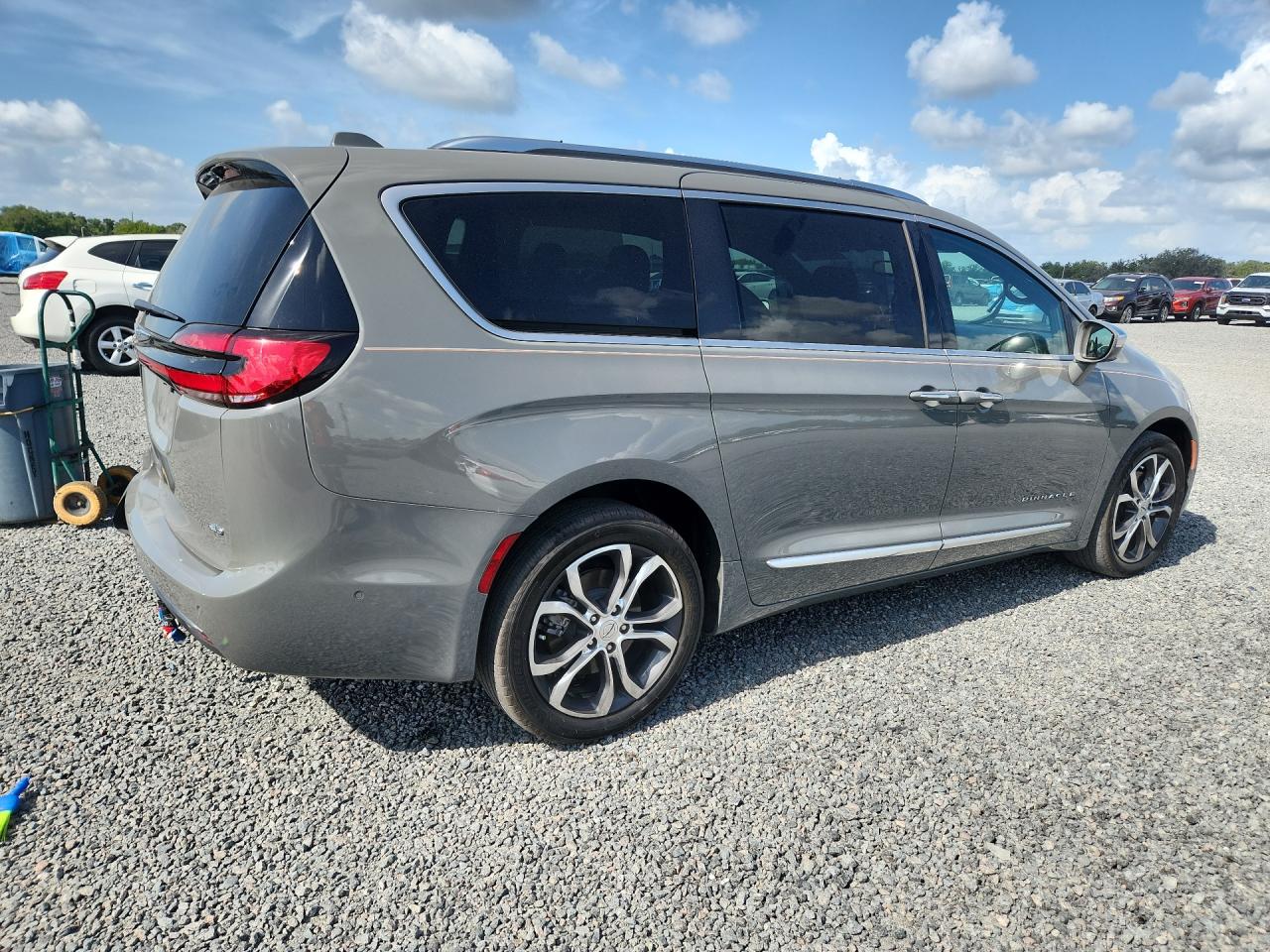2022 CHRYSLER PACIFICA