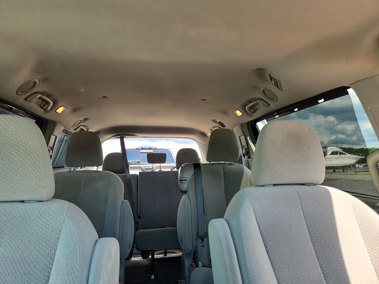 2013 TOYOTA SIENNA