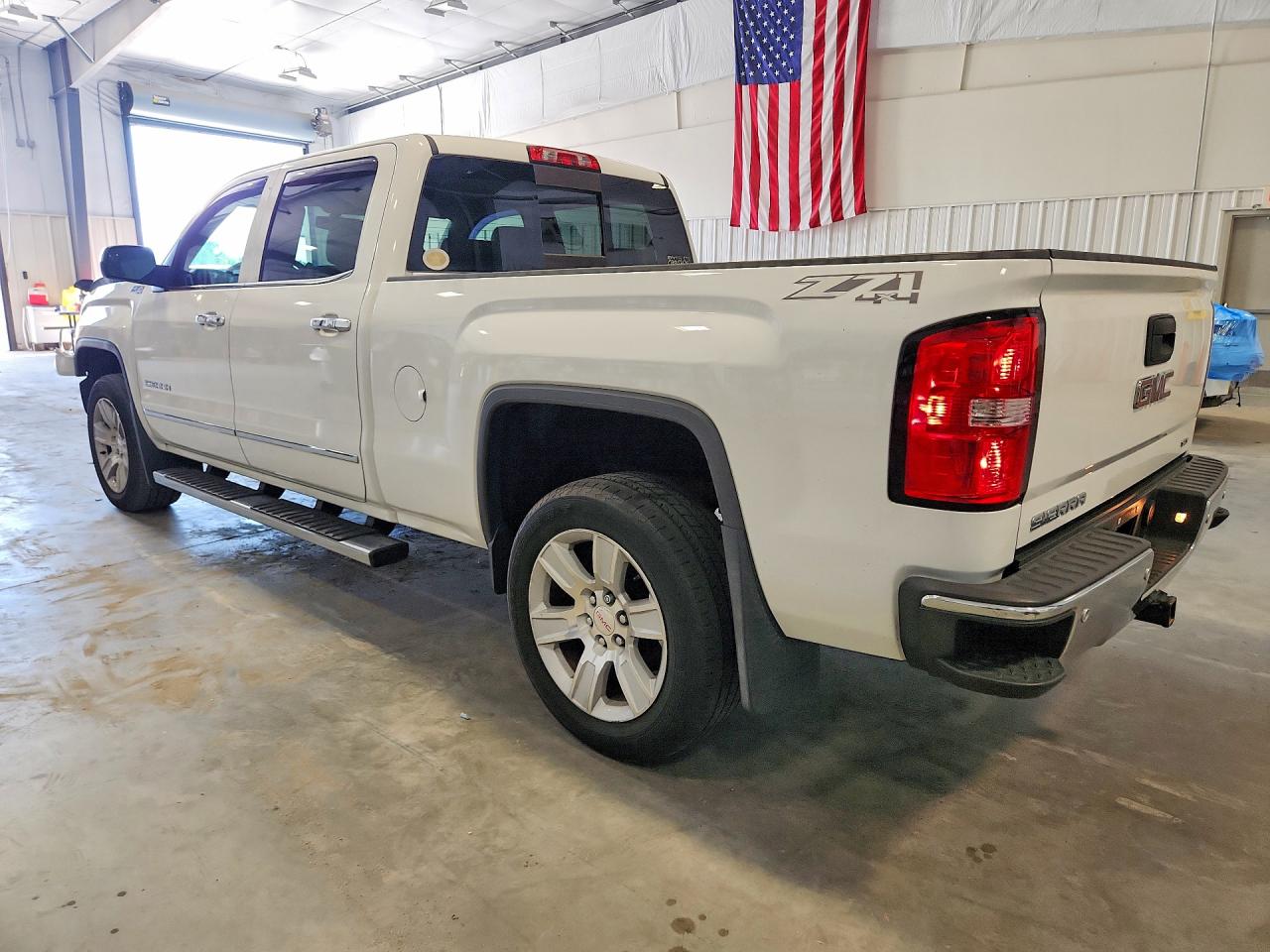 2015 GMC SIERA15004