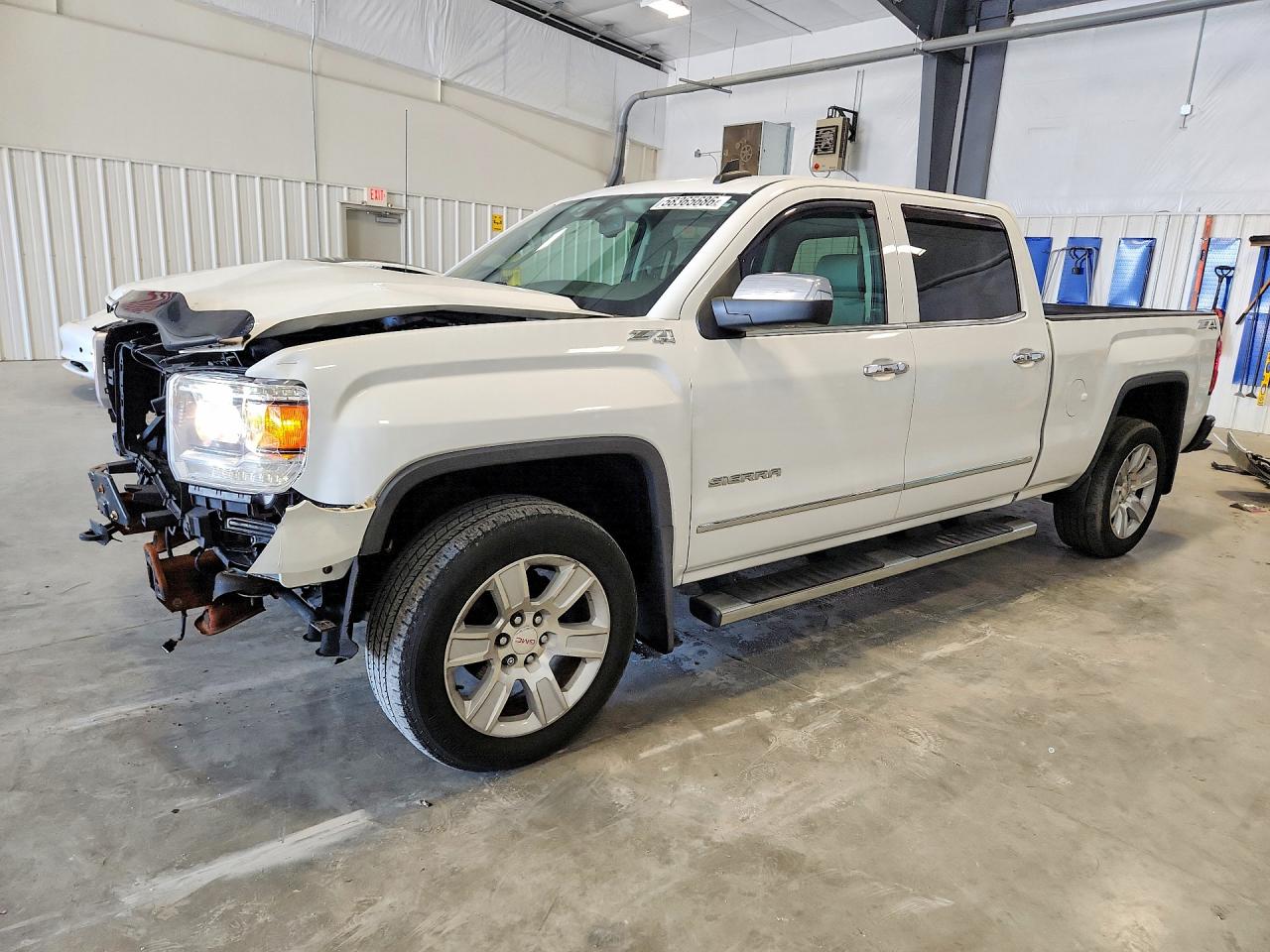 2015 GMC SIERA15004