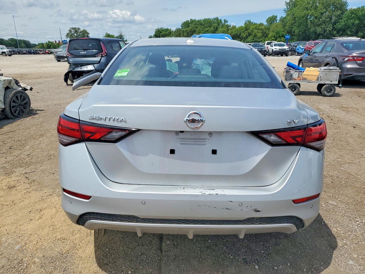 2023 NISSAN SENTRA