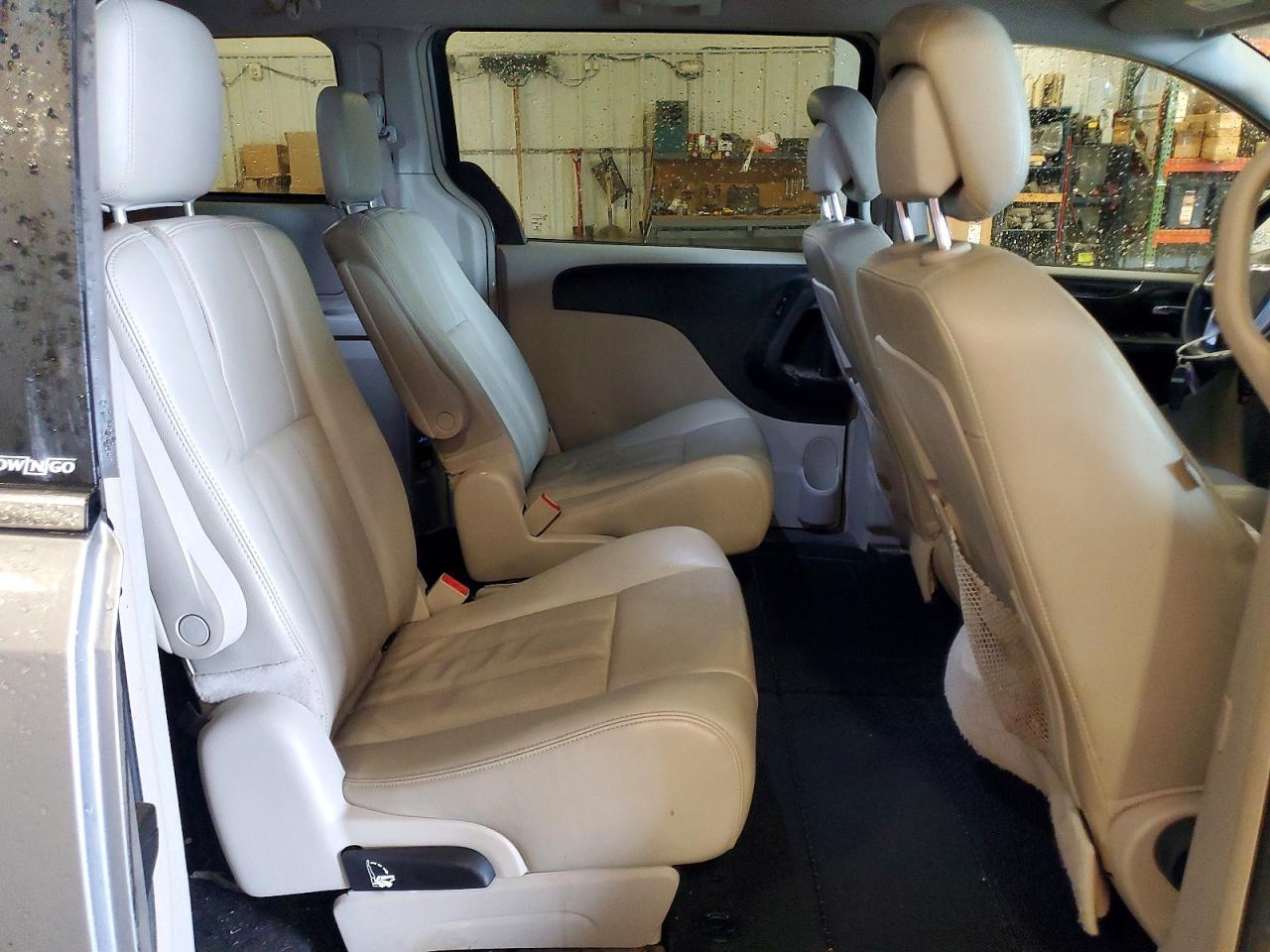 2013 CHRYSLER MINIVAN
