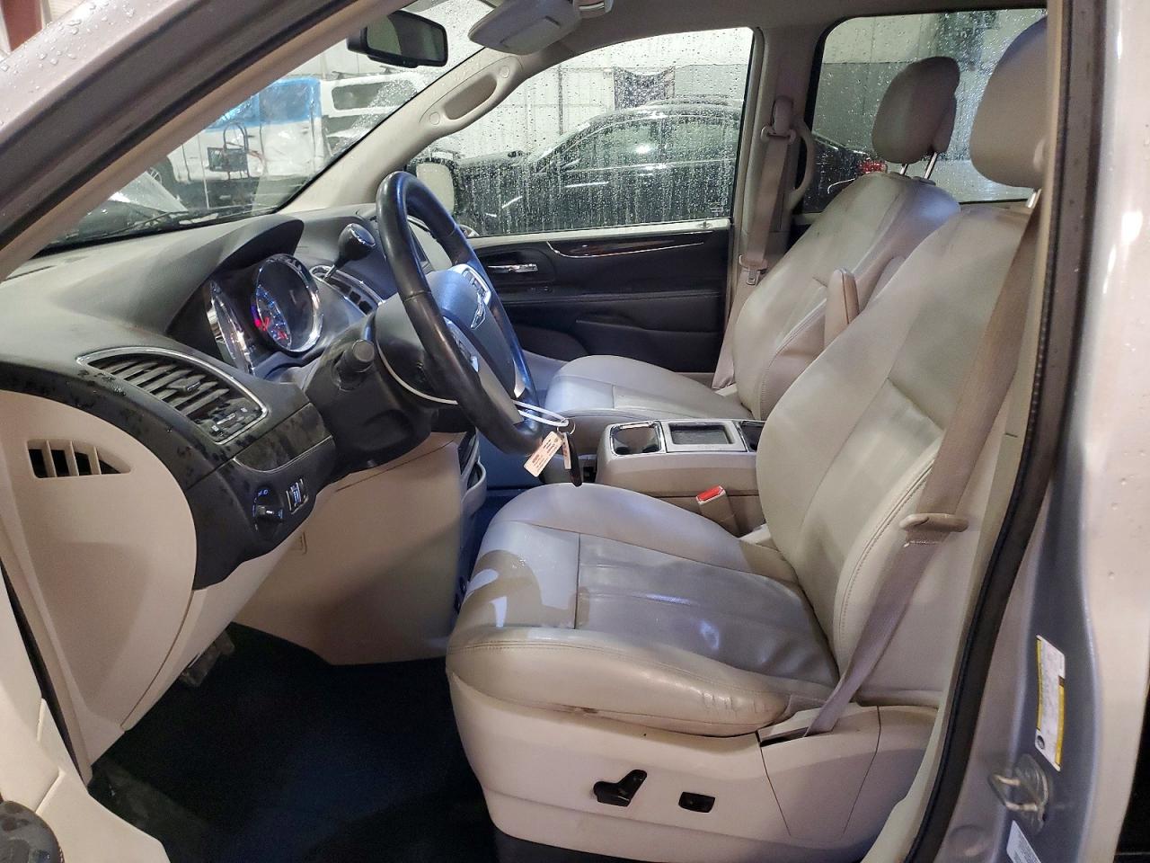 2013 CHRYSLER MINIVAN