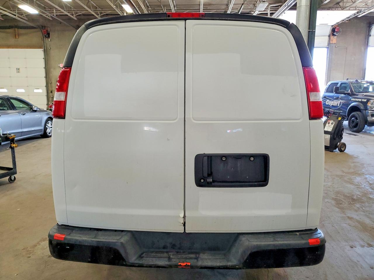 2019 CHEVROLET EXPRESS