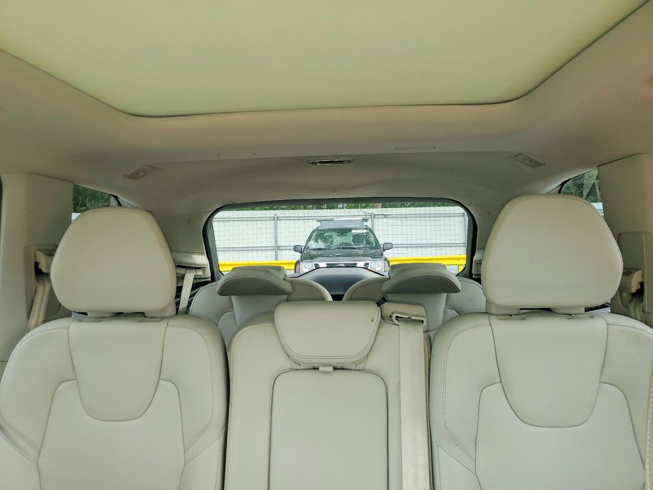 2021 VOLVO XC90