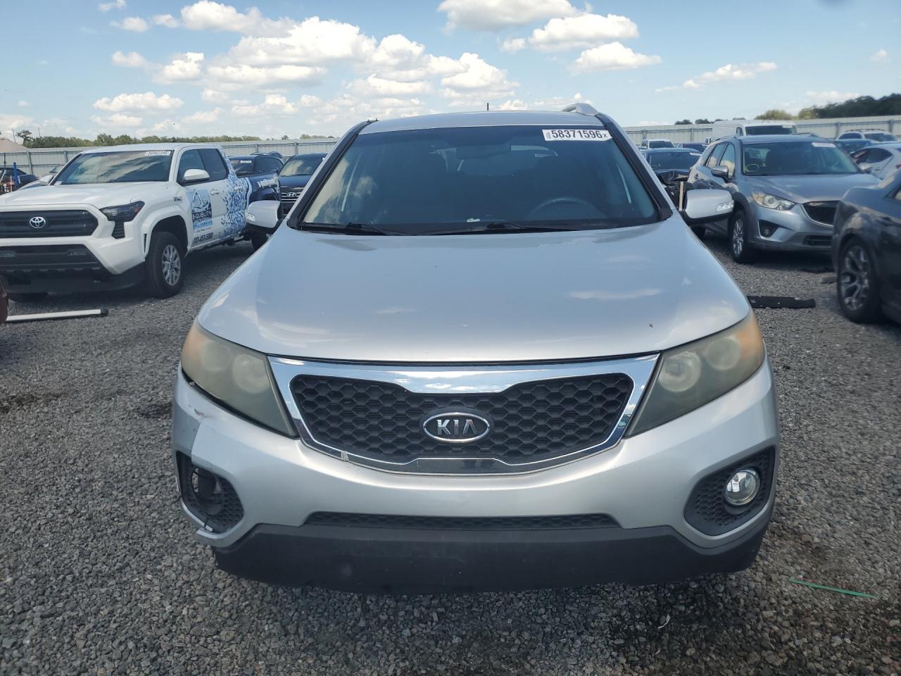 2013 KIA SORENTO