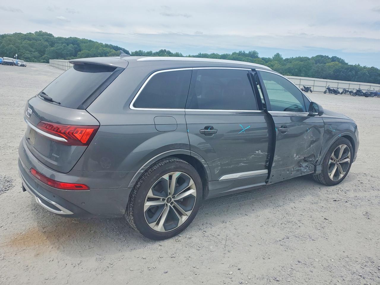 2021 AUDI Q7