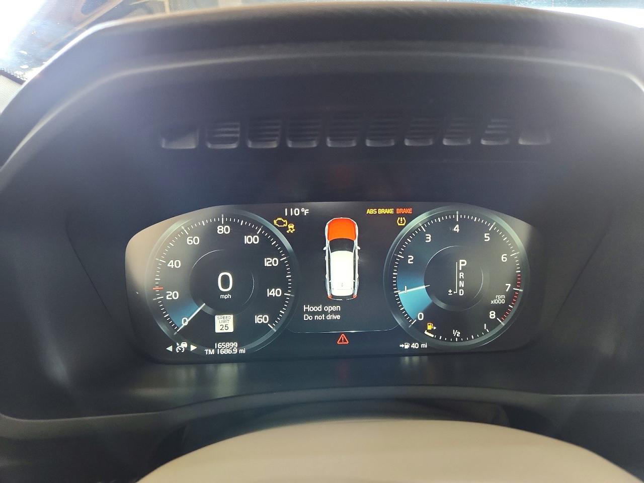 2019 VOLVO XC90