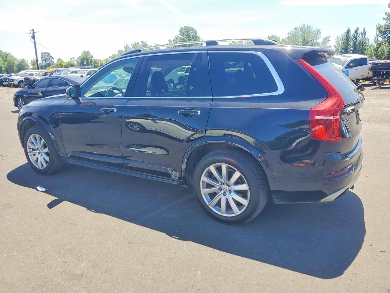2016 VOLVO XC90