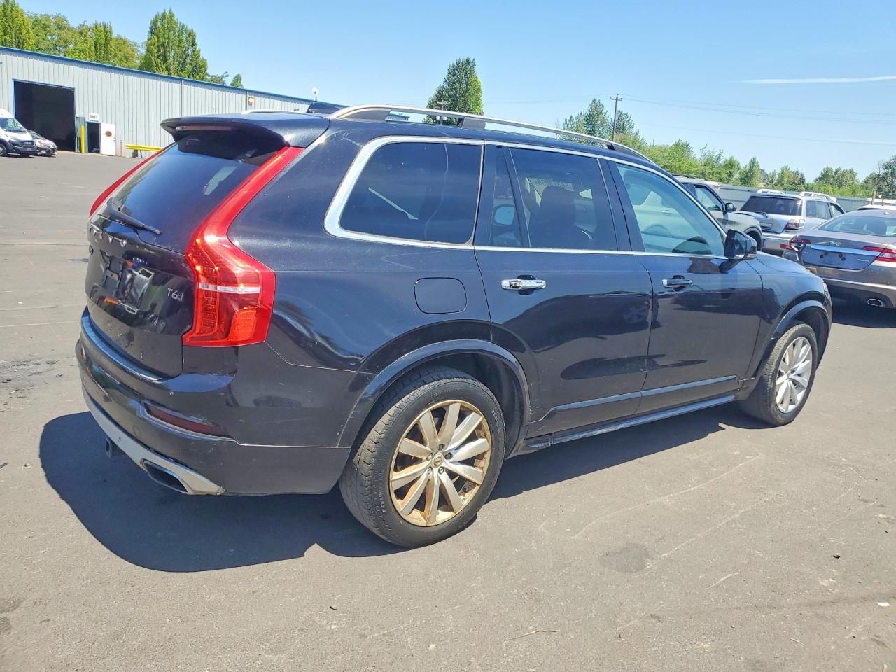 2016 VOLVO XC90