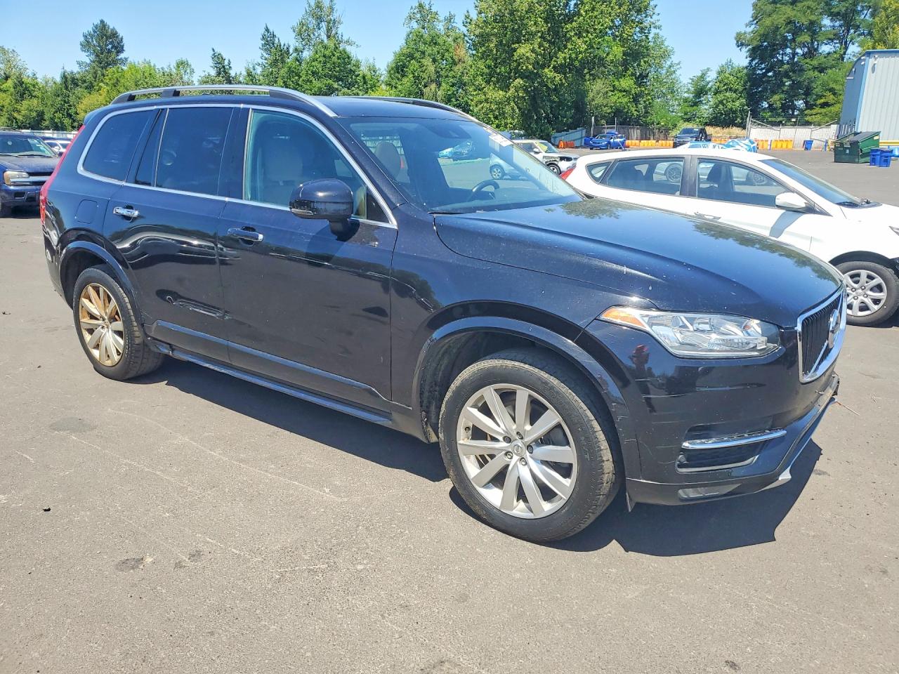 2016 VOLVO XC90