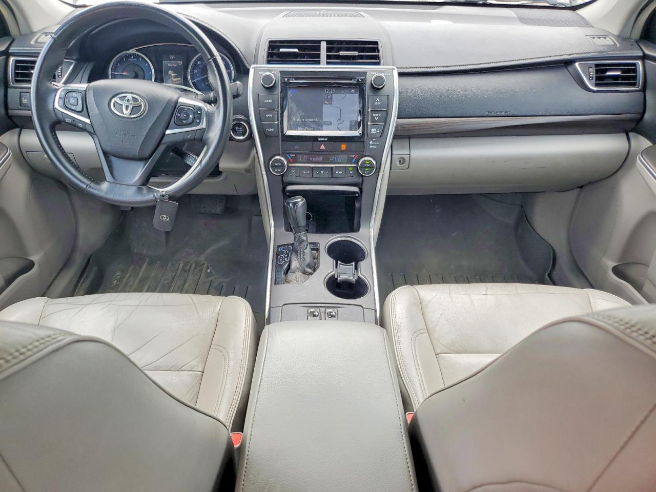 2016 TOYOTA CAMRY