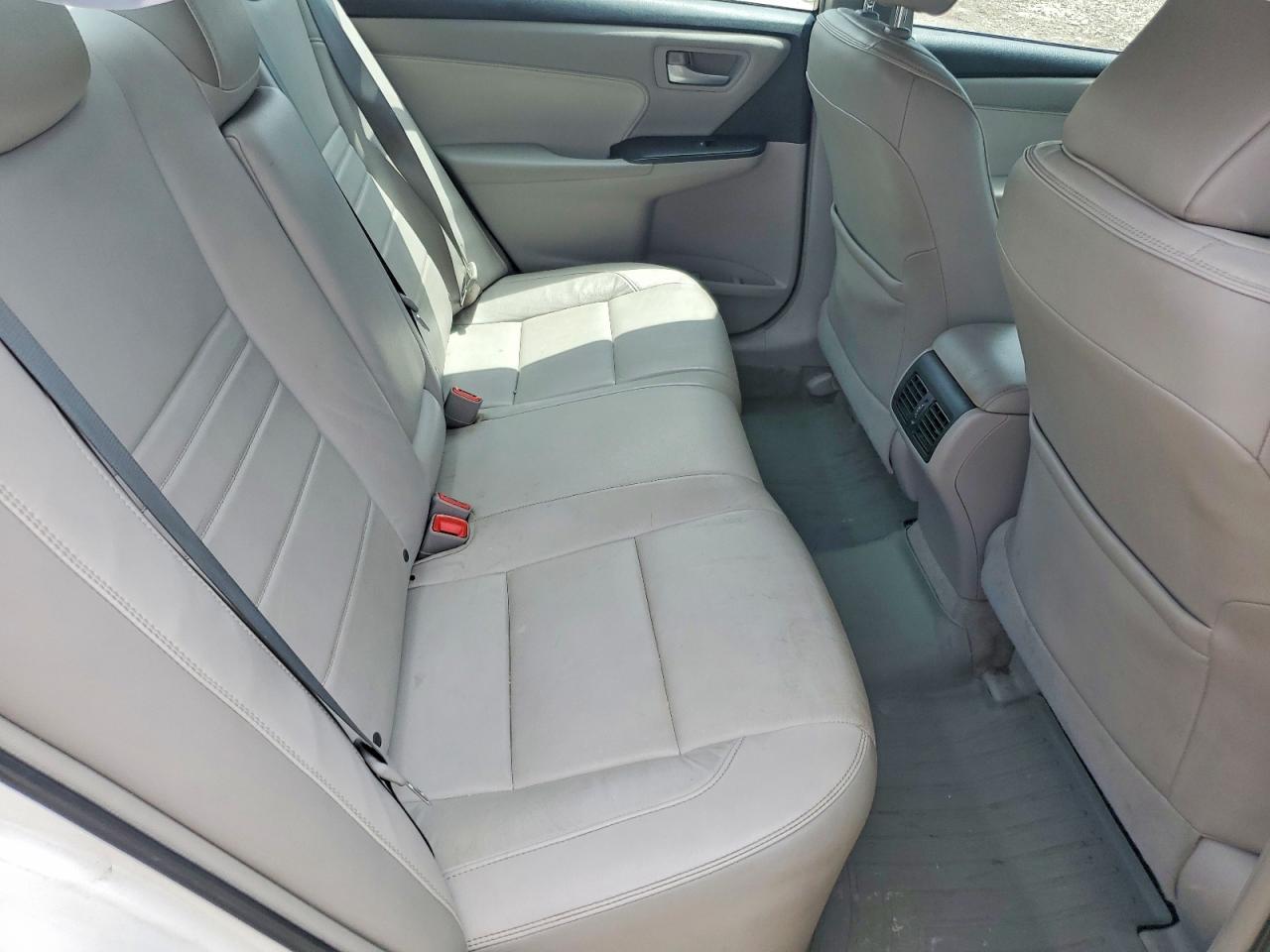 2016 TOYOTA CAMRY