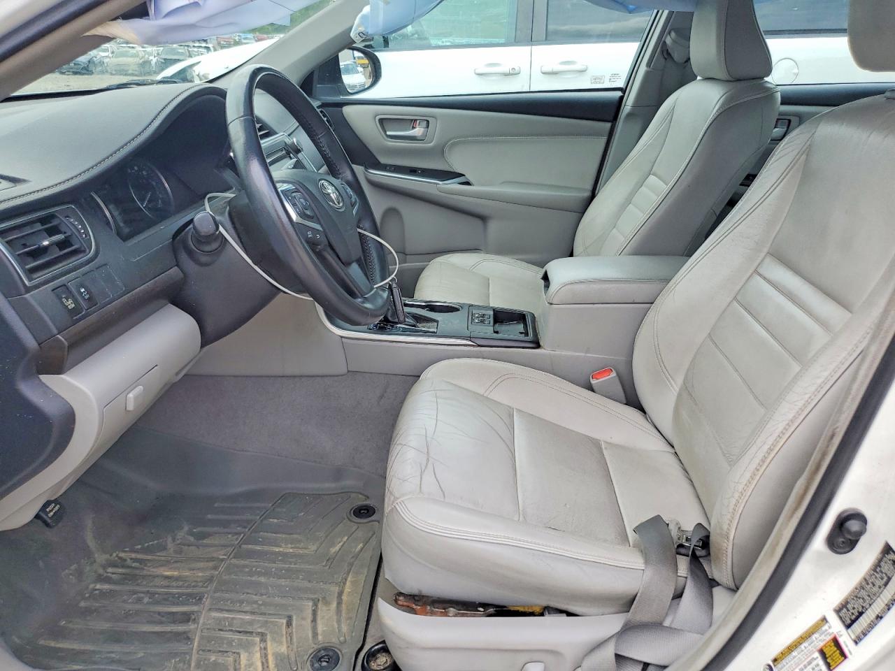 2016 TOYOTA CAMRY