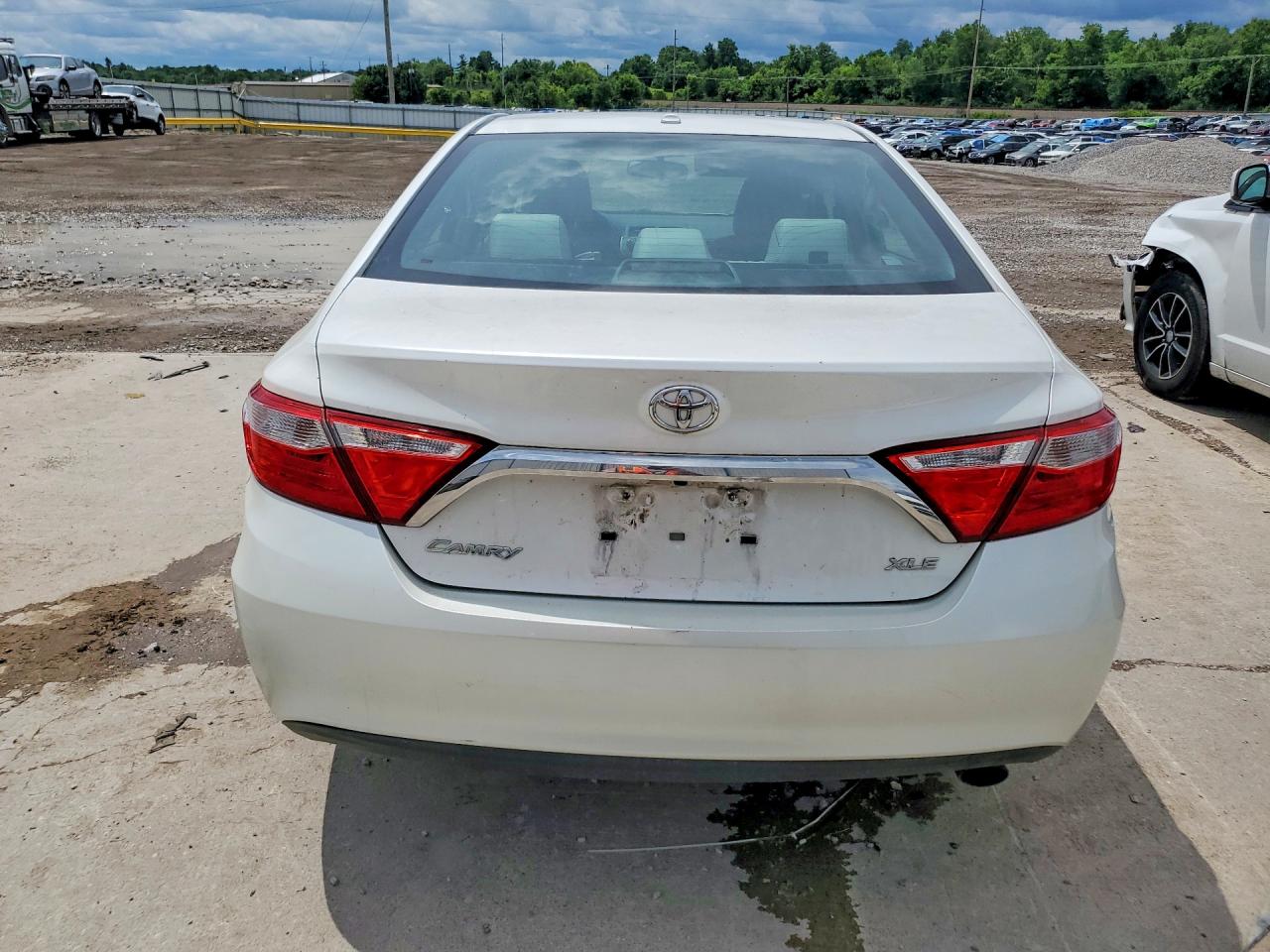 2016 TOYOTA CAMRY