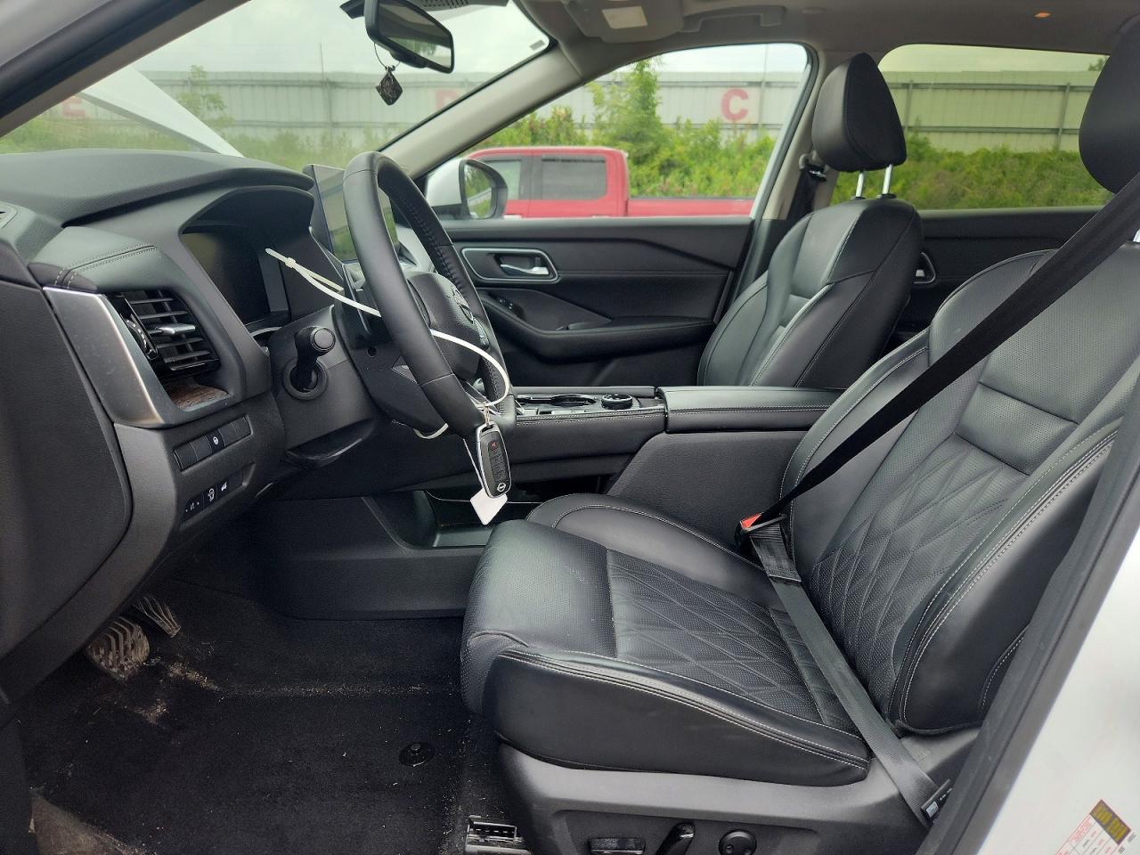 2025 NISSAN ROGUE