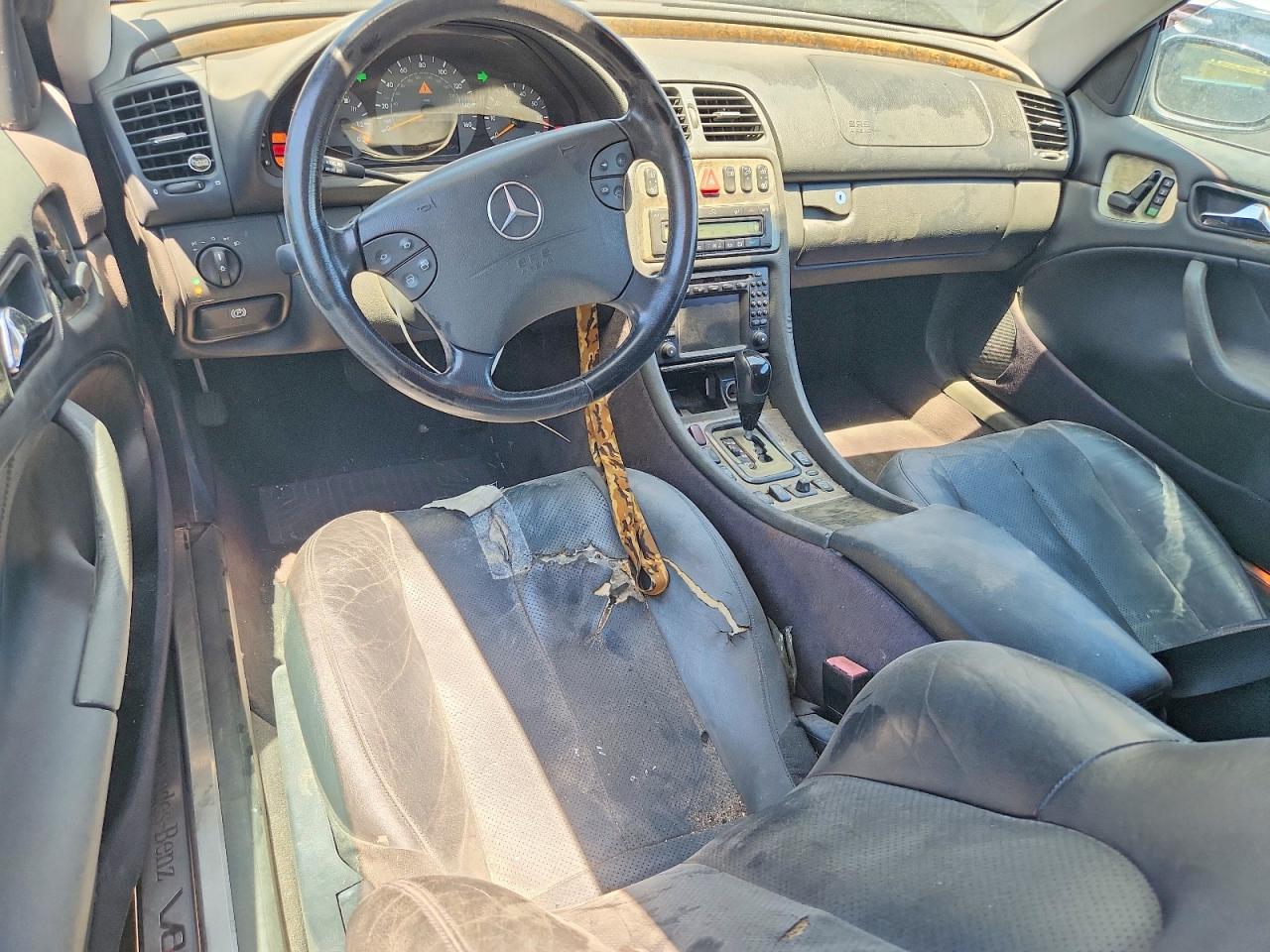2001 MERCEDES-BENZ CLK-CLASS
