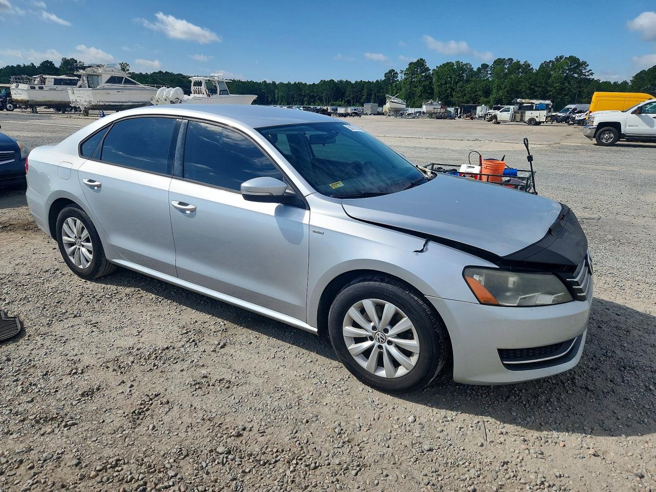 2013 VOLKSWAGEN PASSAT