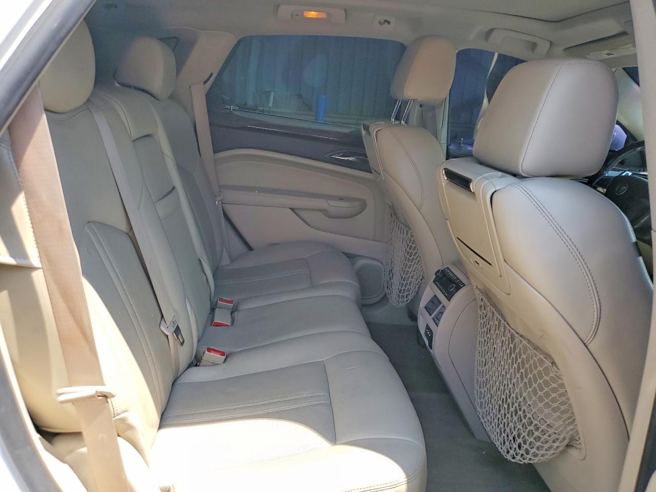 2010 CADILLAC SRX