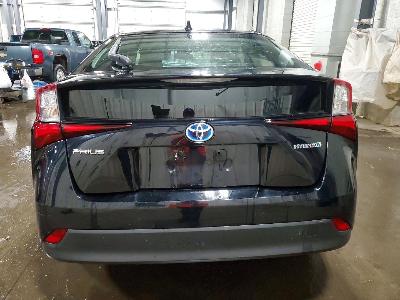 2020 TOYOTA PRIUS