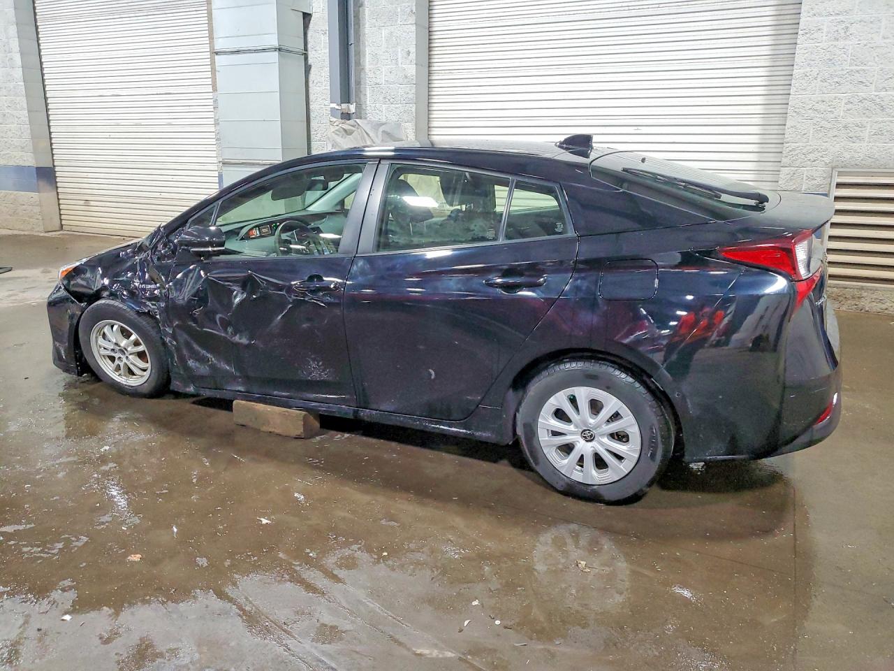 2020 TOYOTA PRIUS