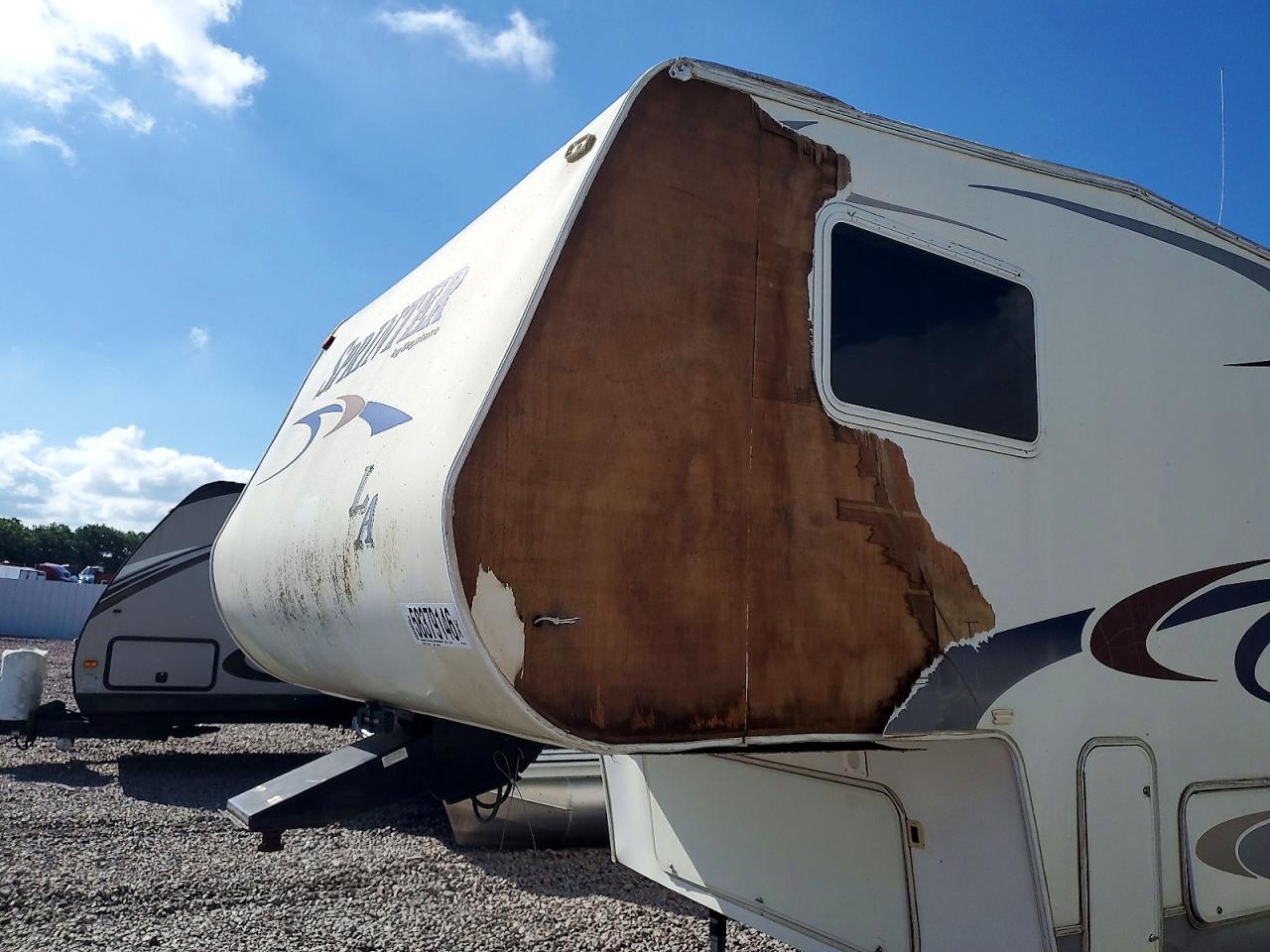 2004 KEYSTONE RV TRAILERS