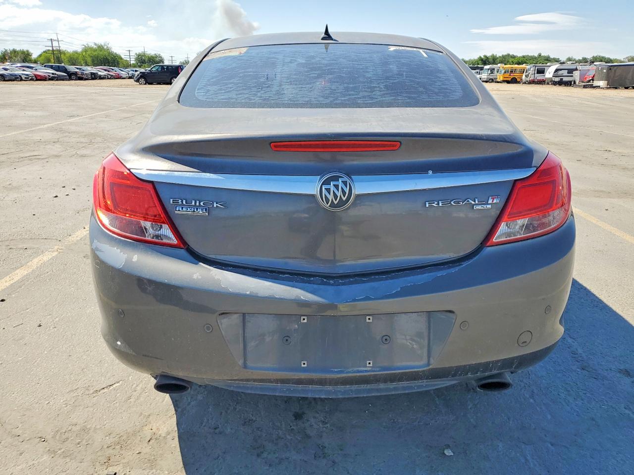 2011 BUICK REGAL
