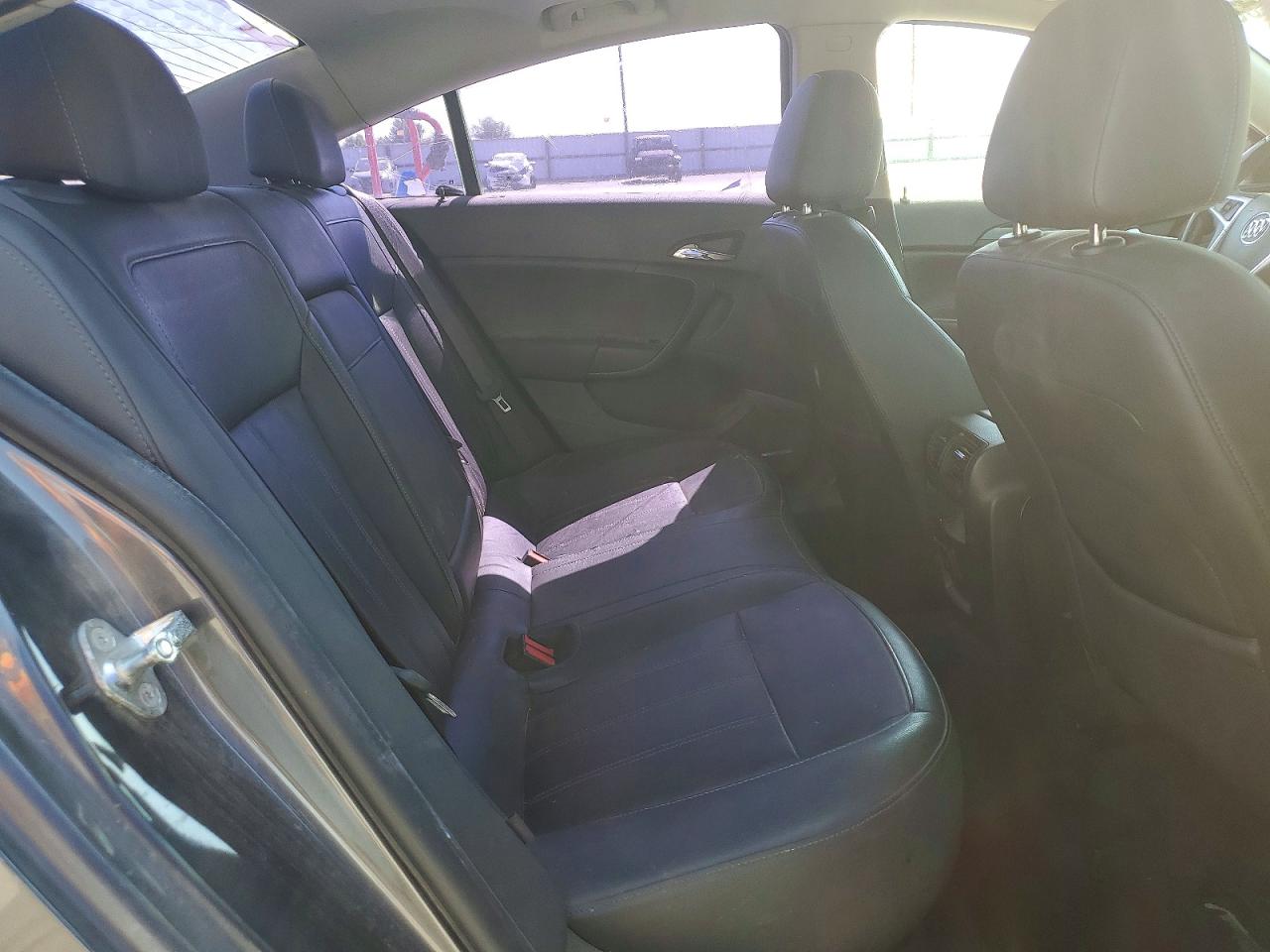 2011 BUICK REGAL