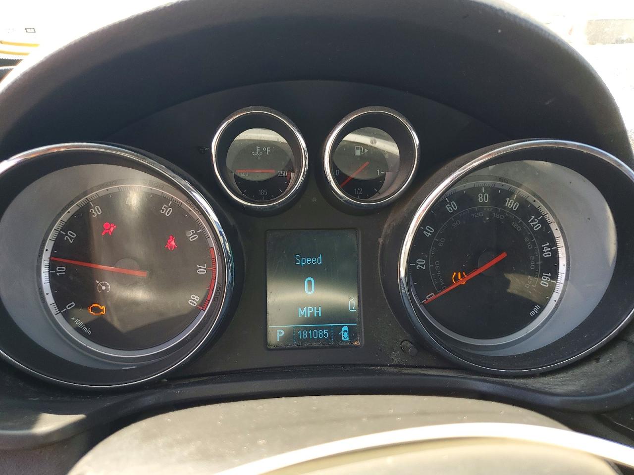 2011 BUICK REGAL