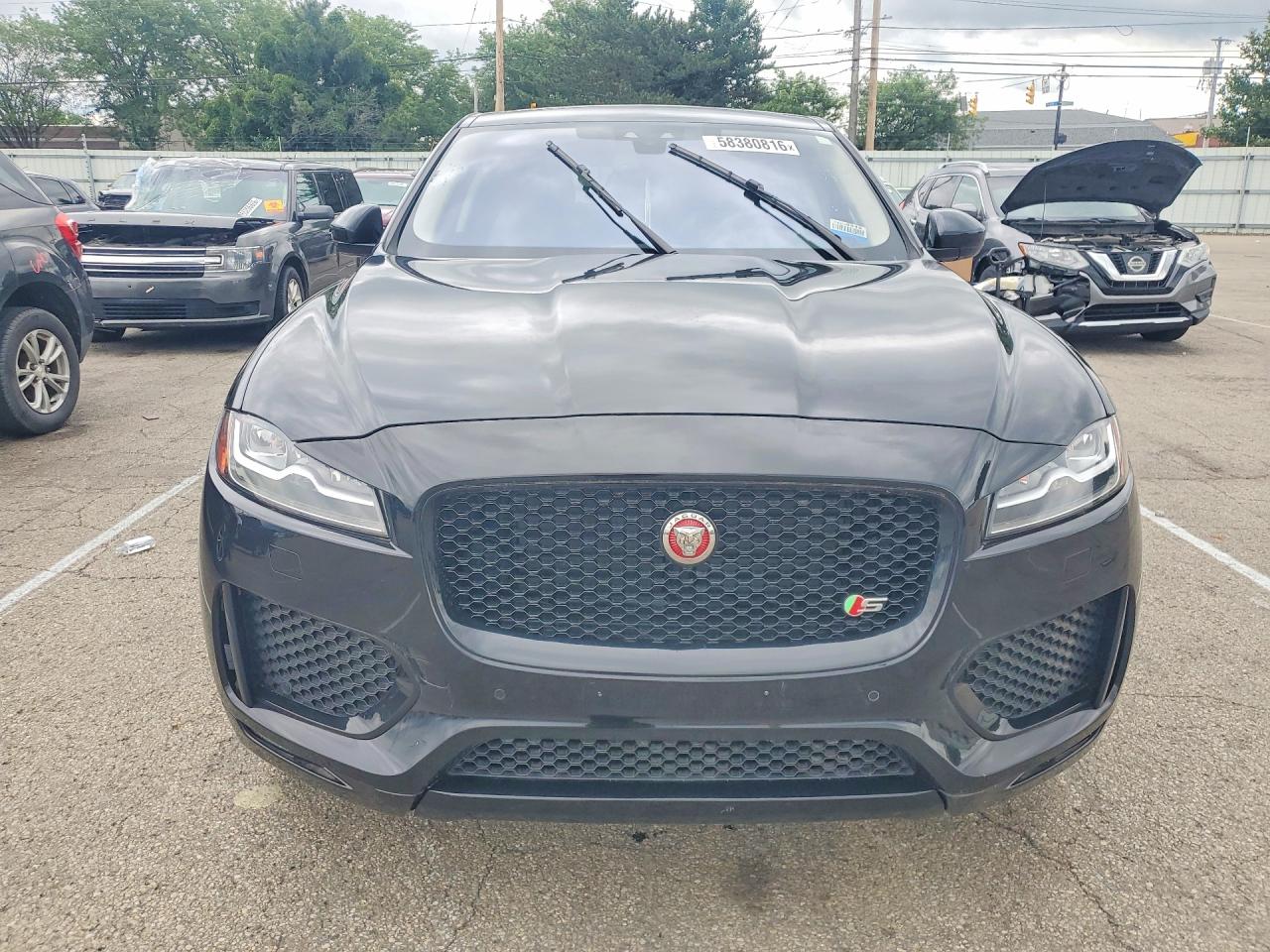 2017 JAGUAR F-PACE