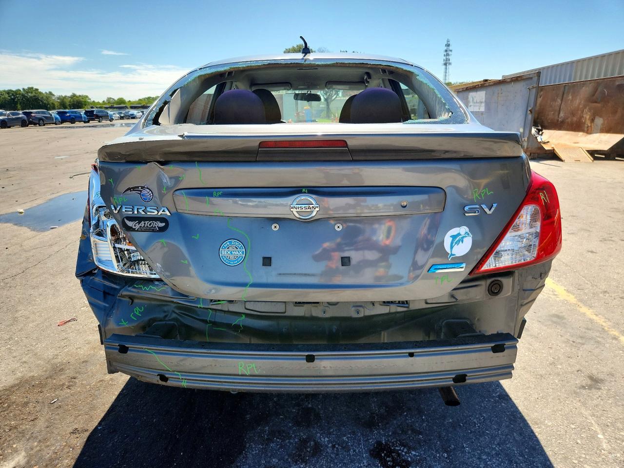 2016 NISSAN VERSA