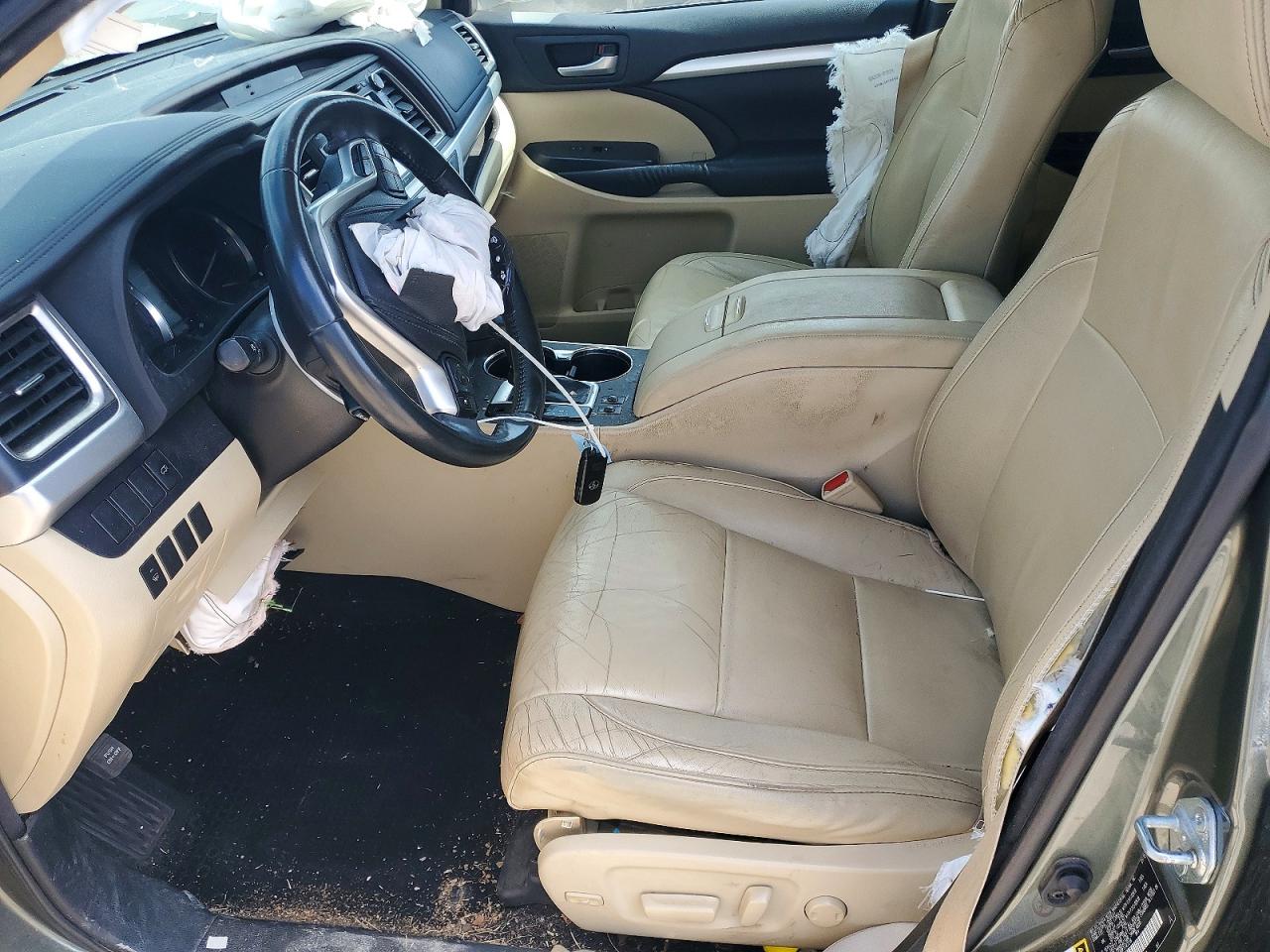 2015 TOYOTA HIGHLANDER