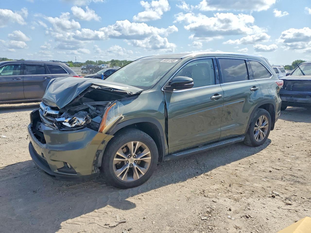 2015 TOYOTA HIGHLANDER