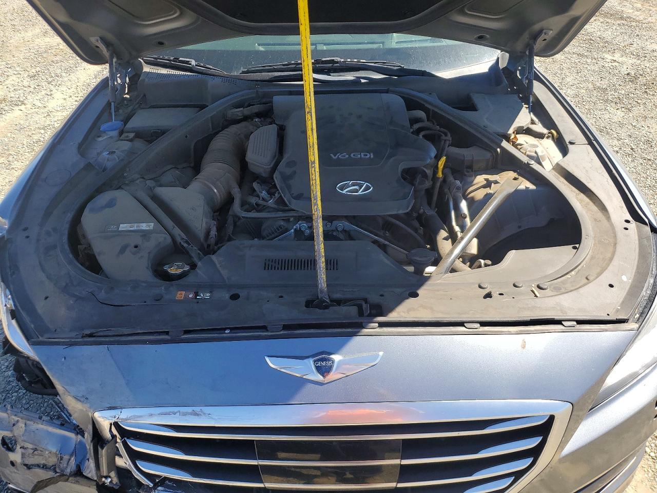 2015 HYUNDAI GENESIS