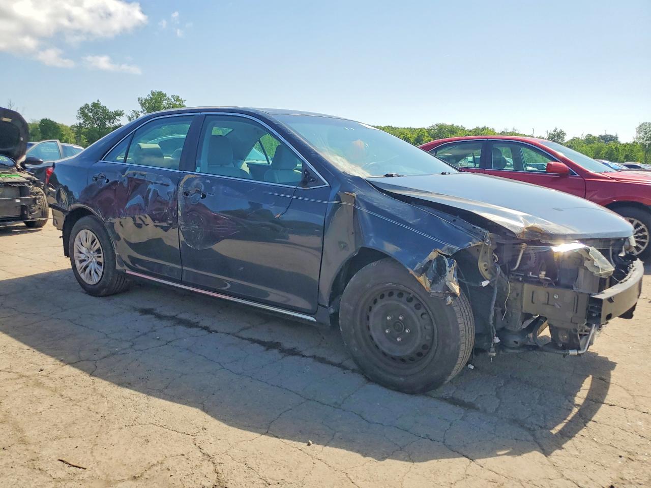 2014 TOYOTA CAMRY