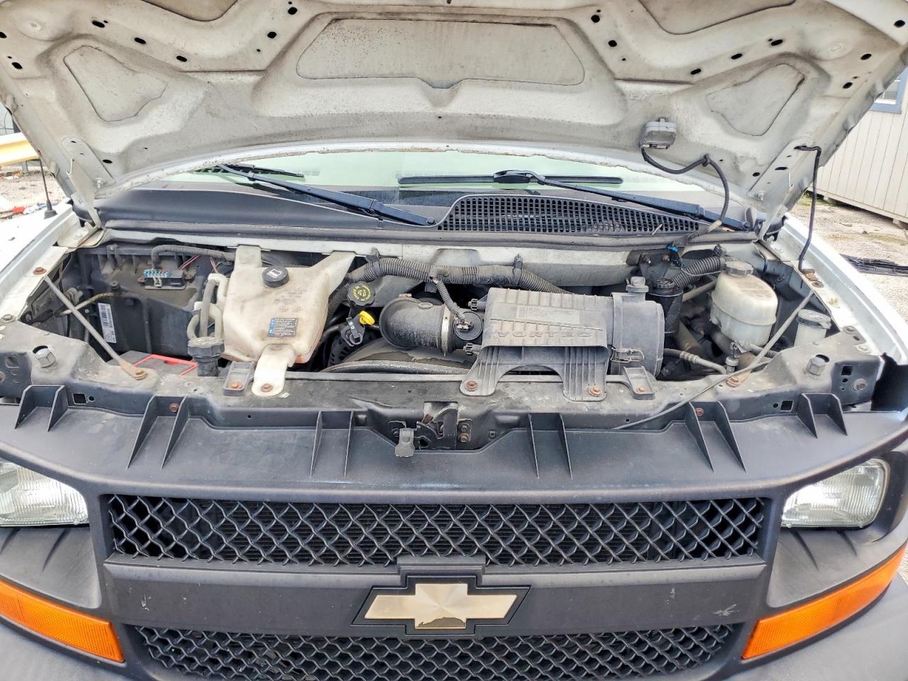 2010 CHEVROLET EXPRESS