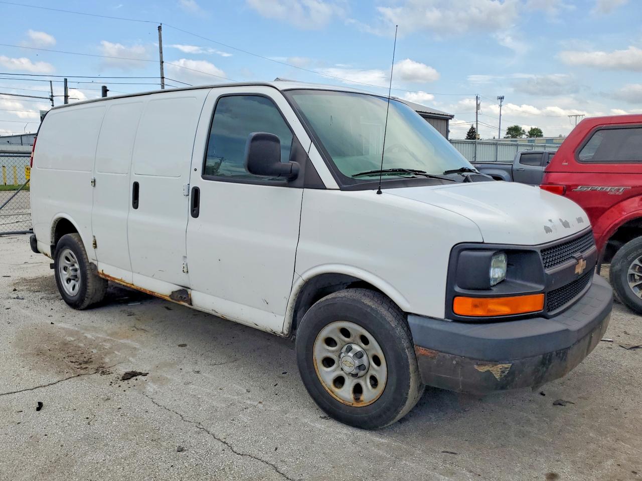 2010 CHEVROLET EXPRESS