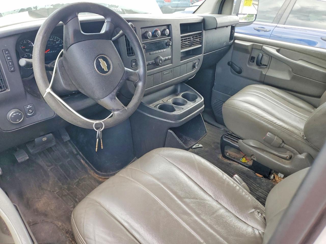 2010 CHEVROLET EXPRESS