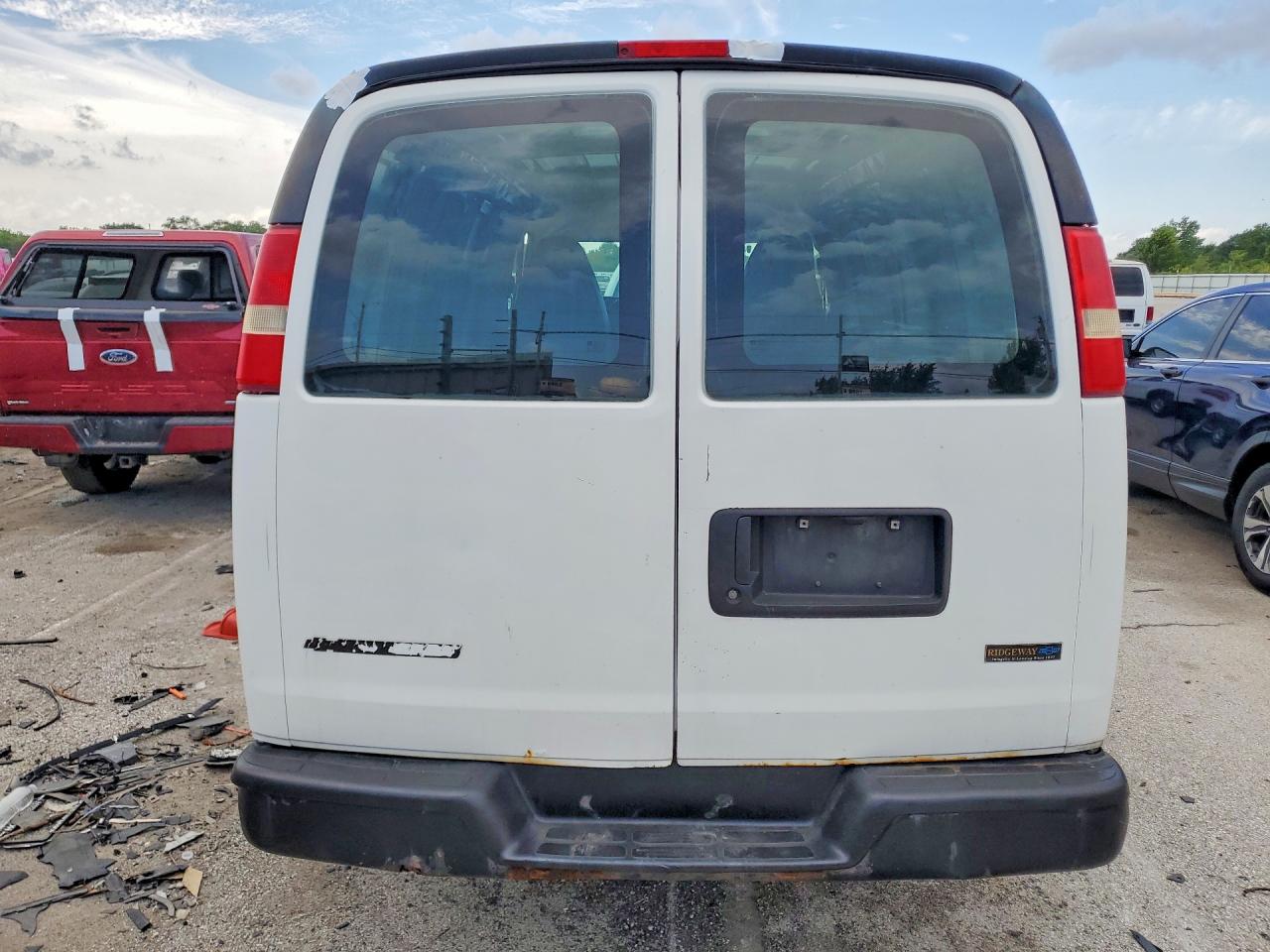 2010 CHEVROLET EXPRESS