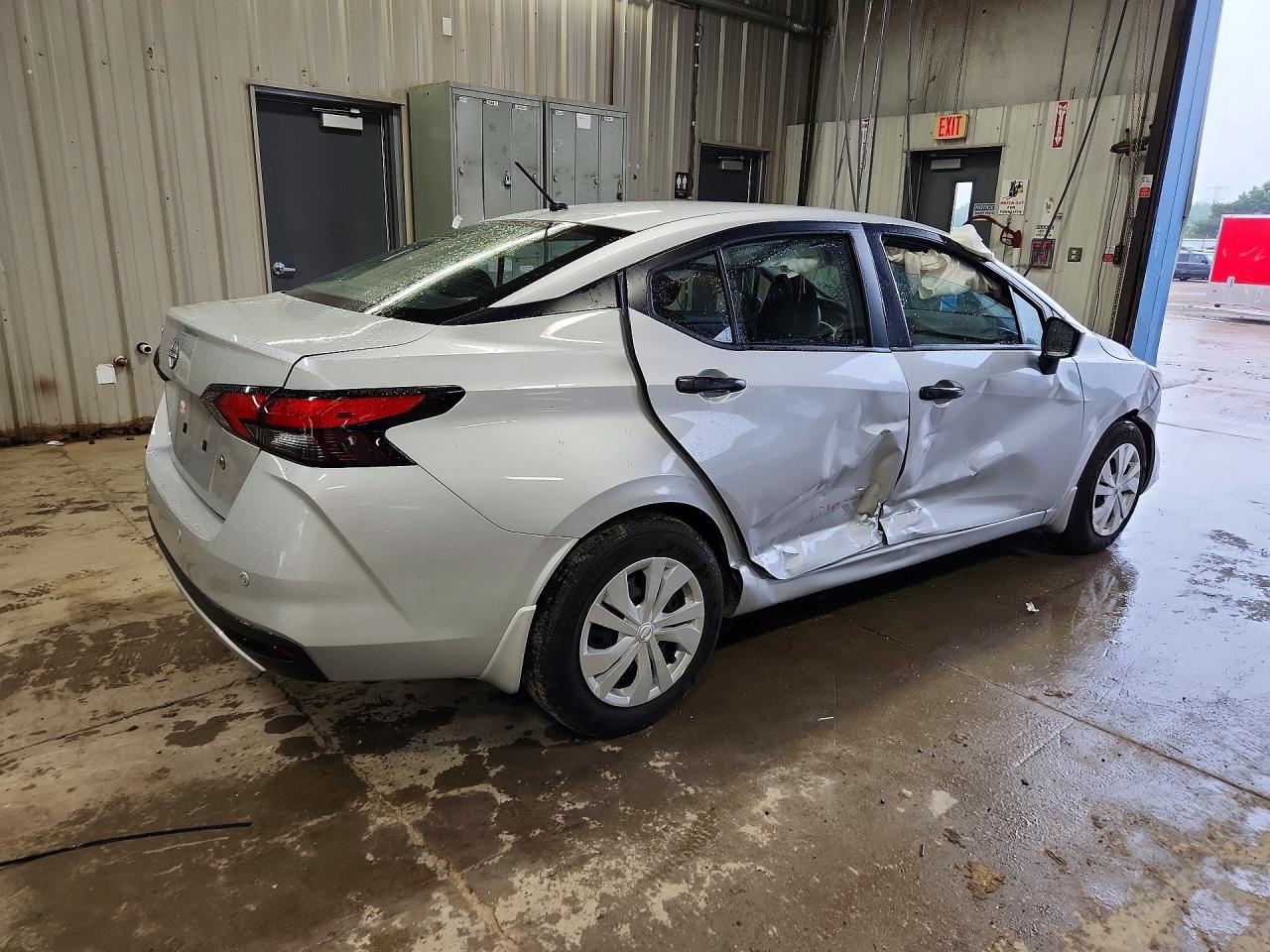 2025 NISSAN VERSA