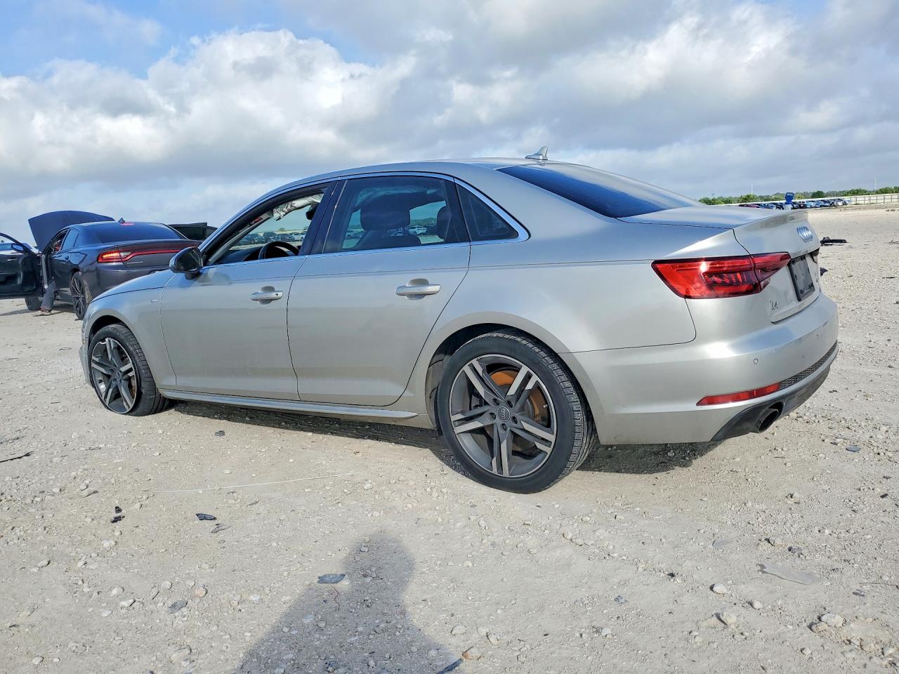 2017 AUDI A4