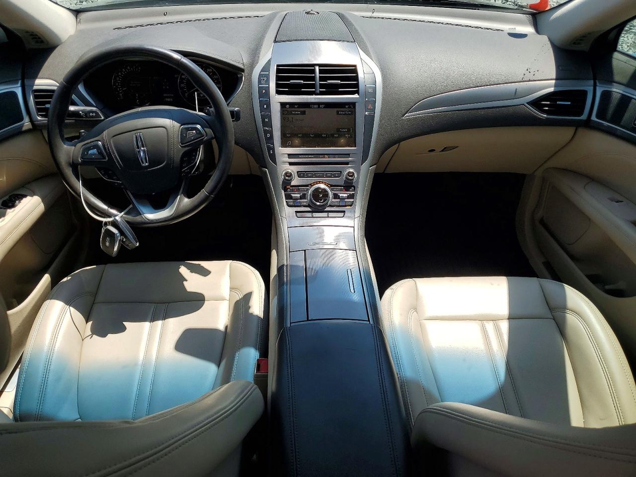 2017 LINCOLN MKZ