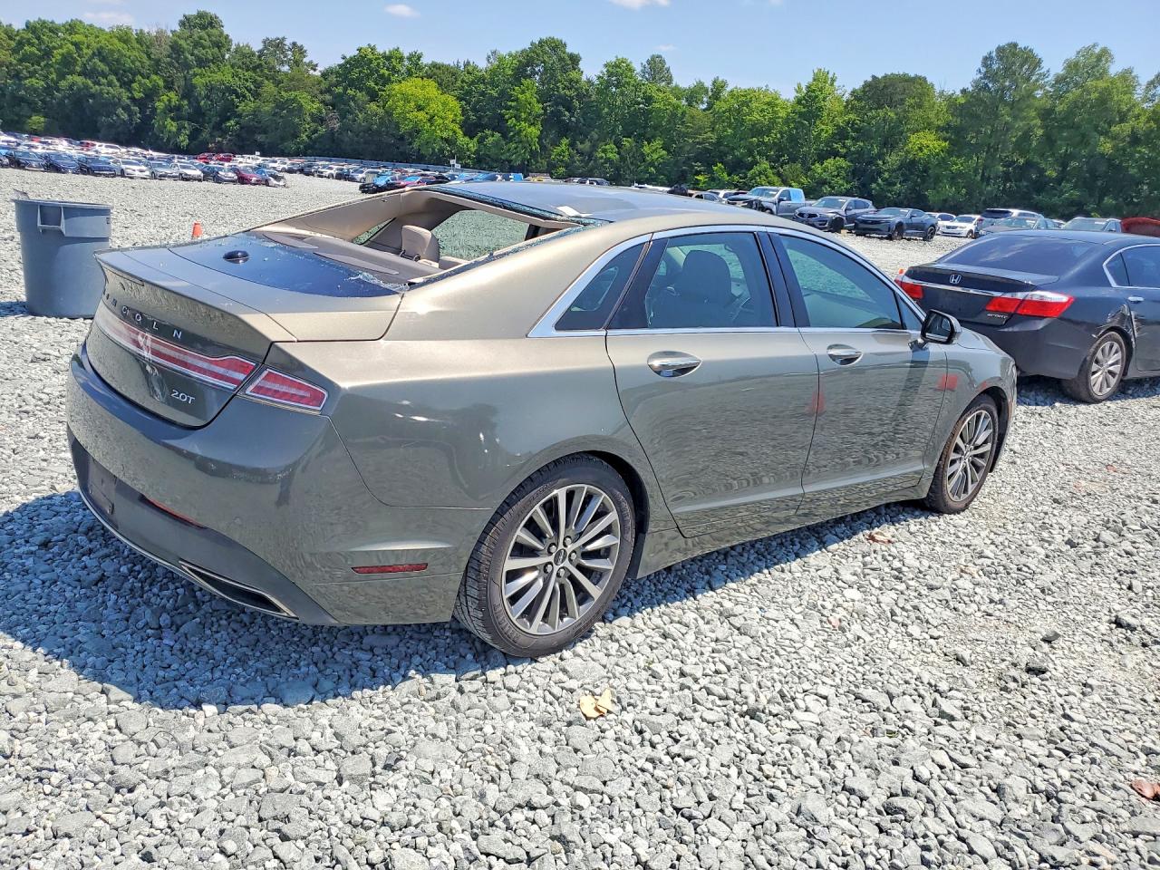 2017 LINCOLN MKZ
