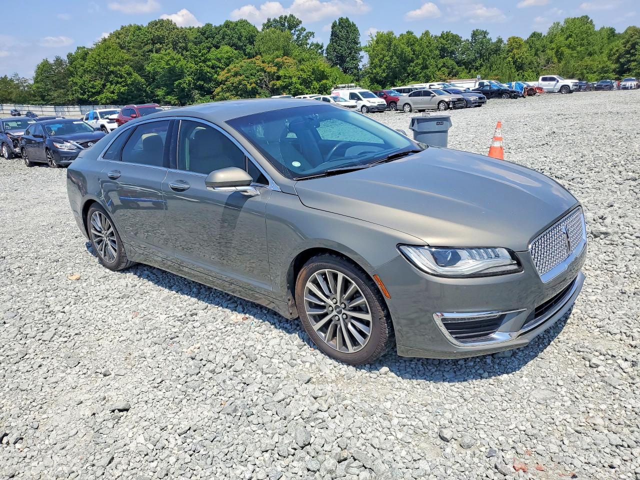 2017 LINCOLN MKZ